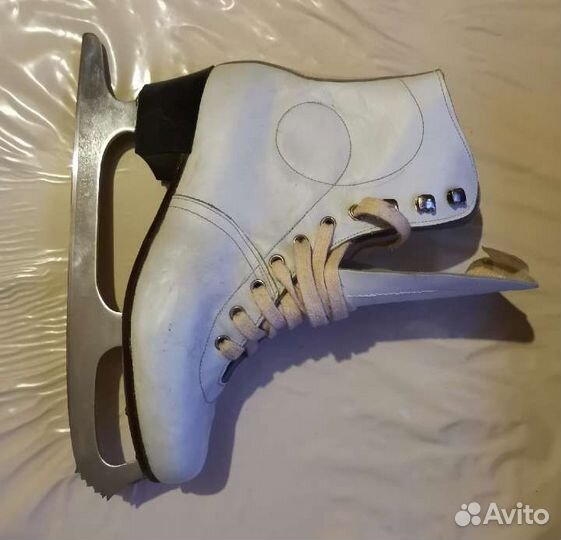 Продам коньки