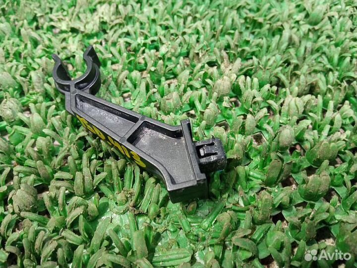 Кнопка подогрева сиденья правого Nissan Pathfinder