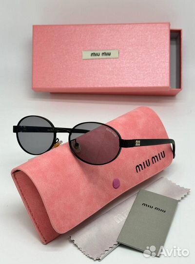 Солнцезащитные очки miu miu