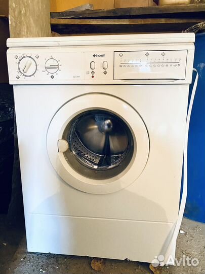 Стиральная машина indesit