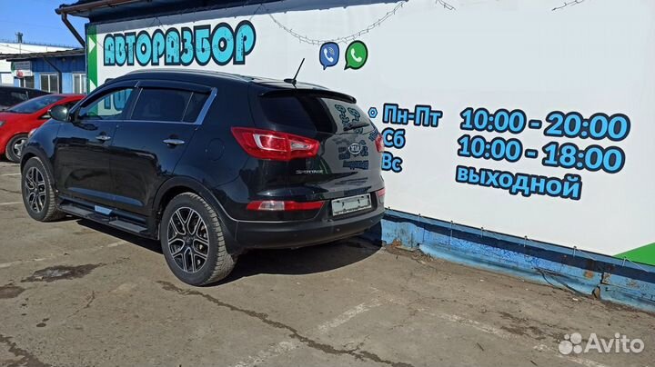 Моторчик стеклоподъемника задний левый Kia Sportag