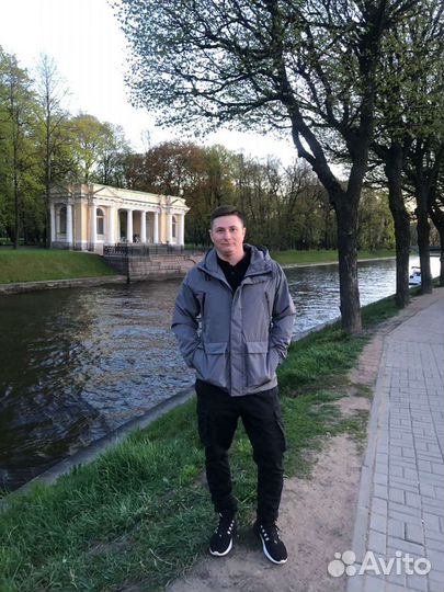 Гид на личном авто по спб и обл, English speaker