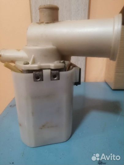 Насос слива 