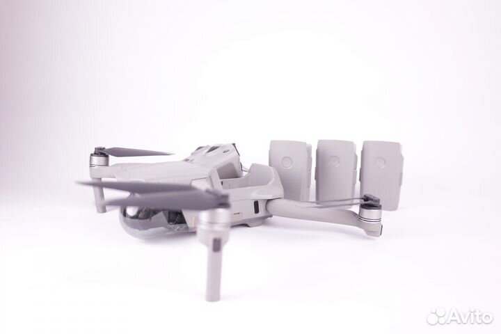 Квадрокоптер DJI Mavic air 2 fly more combo