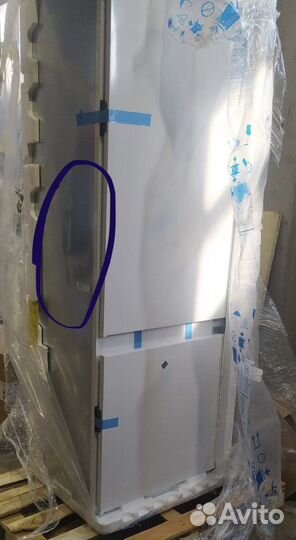 Встраиваемый холодильник Whirlpool sp40802eu