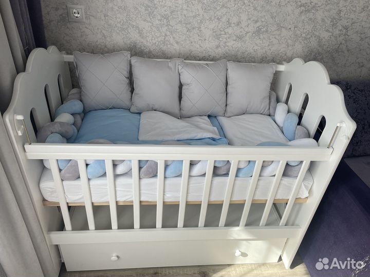 Бортики в кроватку косичка и подушки