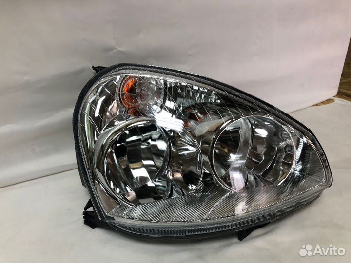 Фара правая под Бош Приора Лада Ваз