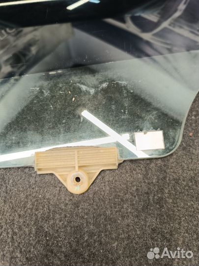 Стекло задней двери KIA Ceed 2 JD