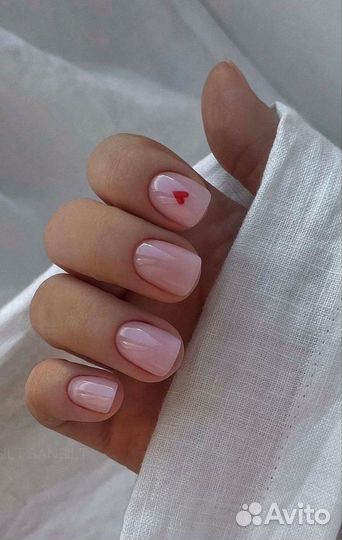 Маникюр и педикюр