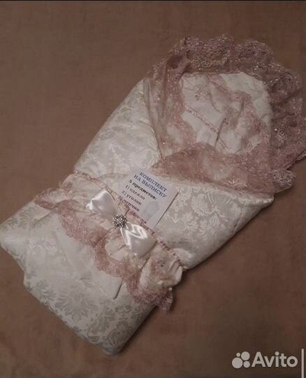 Конверт на выписку весенний