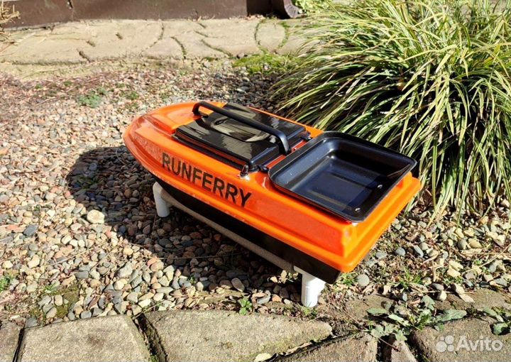 Прикормочный карповый кораблик Ранферри Atom