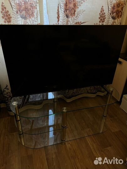 Стеклянная тумба