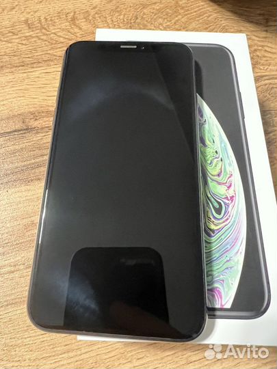 Телефон iPhone xs