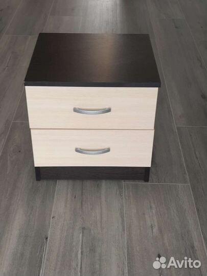 Тумба прикроватная