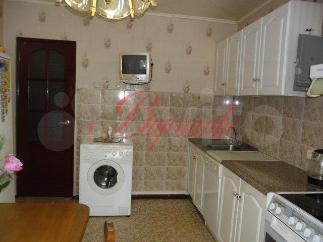 3-к. квартира, 74 м², 5/5 эт.
