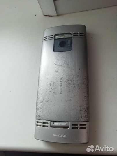 Nokia X2-00