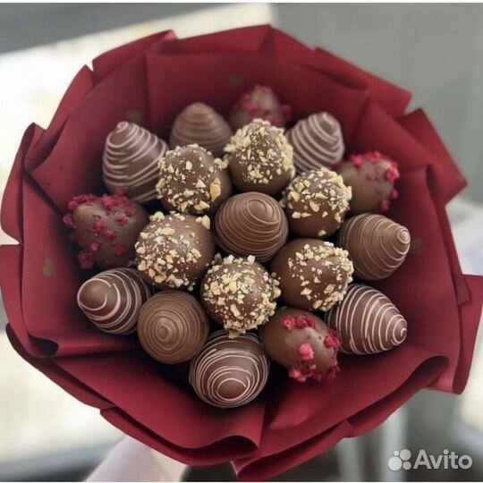 Букет из клубники в шоколаде сладкий подарок