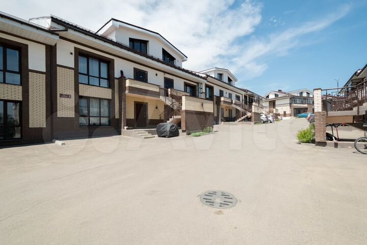 3-к. квартира, 134,4 м², 2/2 эт.