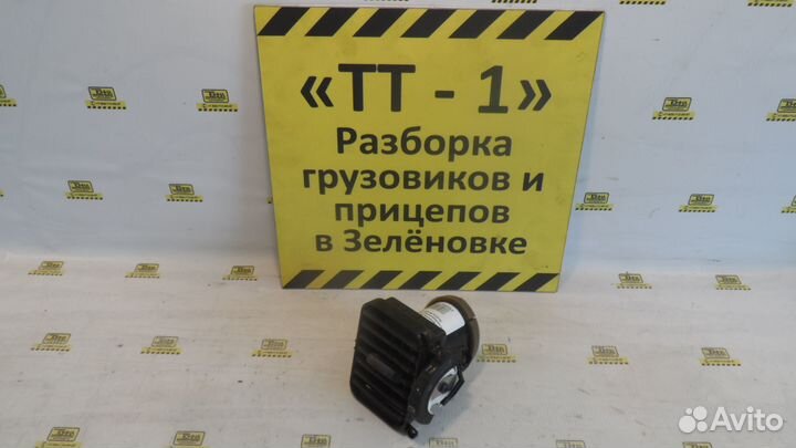 Дефлектор воздушный (вентиляционное отверстие) б/у