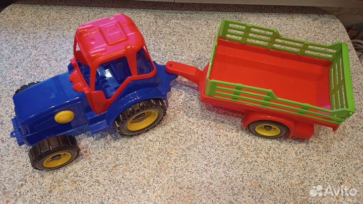 Машинки набором,синий трактор