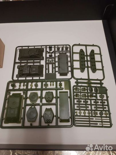 Два Танка Т-34/76 или Т-34/85, су-85 или су-100