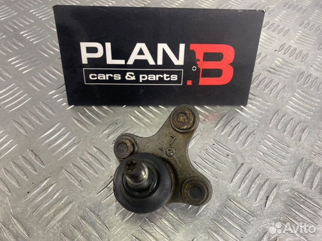 Шаровая опора передняя левая Volkswagen Golf MK5