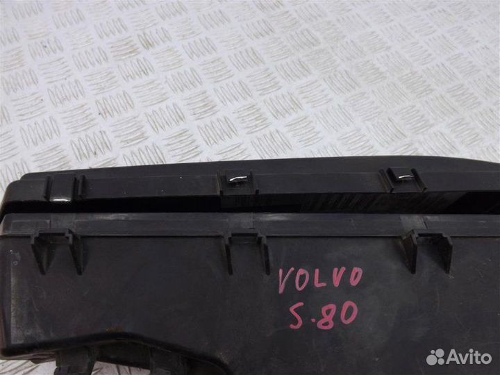 Корпус блока предохранителей Volvo S80 1 2.0 T