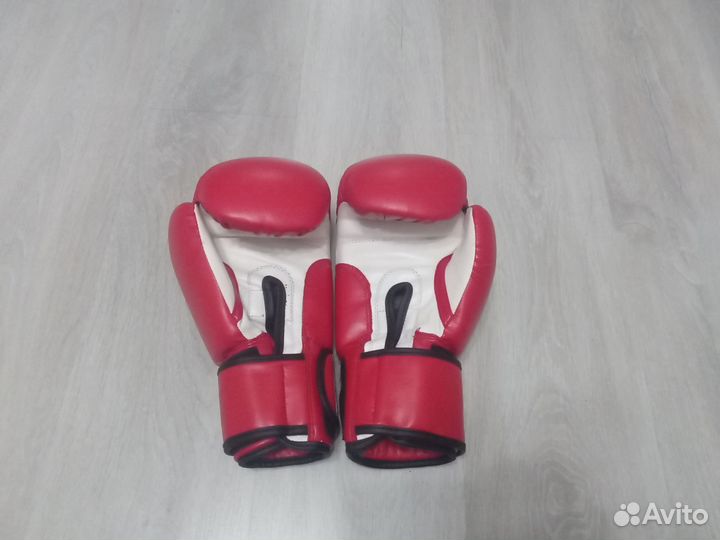 Боксерские перчатки 12 oz