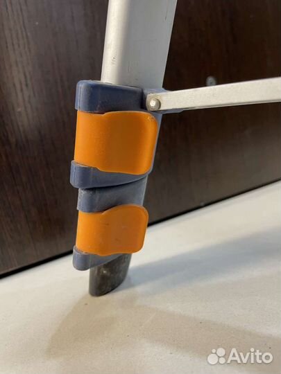 Штатив для фотоаппарата