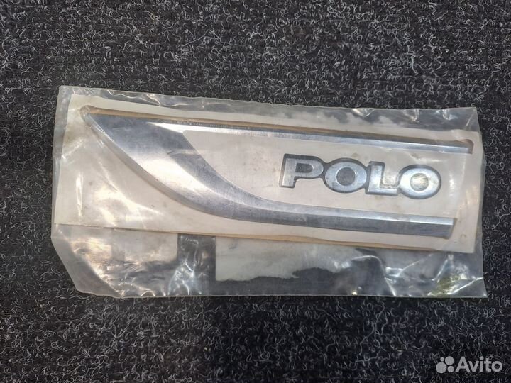 Эмблема на крыло Volkswagen Polo Sedan