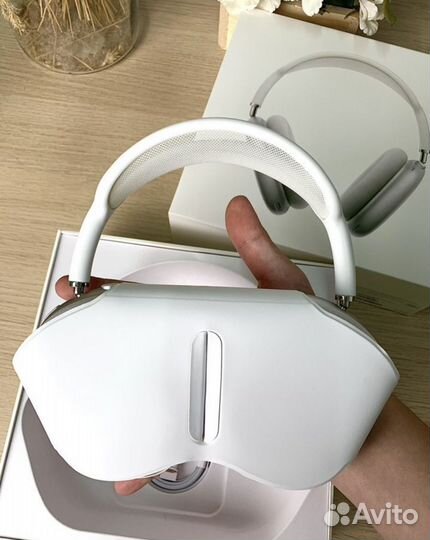 Airpods max premium white