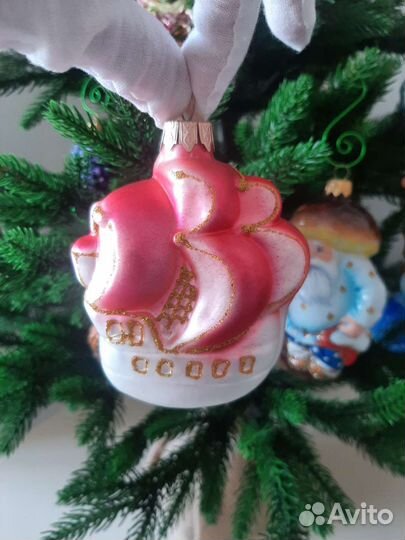 Елочная игрушка Парусник