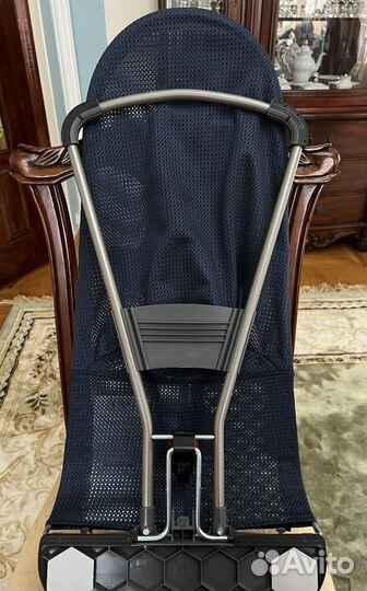 Комплектом эргорюкзак One Mesh и шезлонг Babybjorn