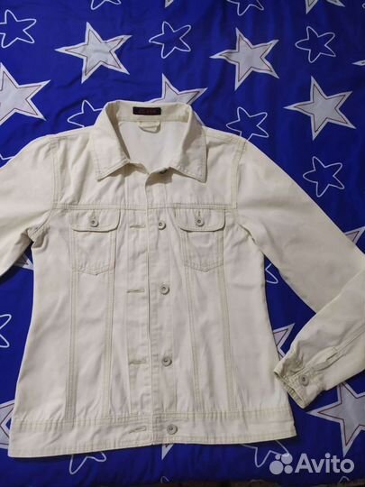 Джинсовая куртка