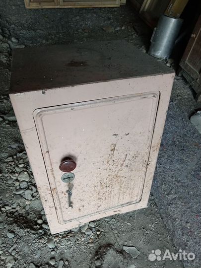 Сейф металлический бу