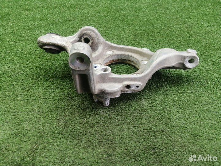 Кулак поворотный задний левый Mercedes Glk