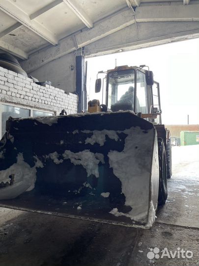 Экскаватор погрузчик jcb