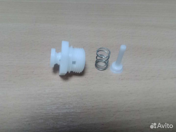 Гайка клапана давления(манометрического)