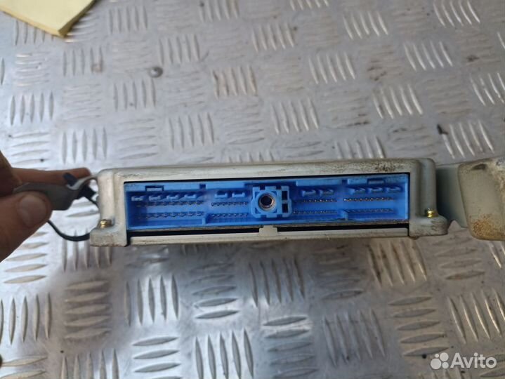 Блок управления abs Nissan X-Trail NT30 QR20DE