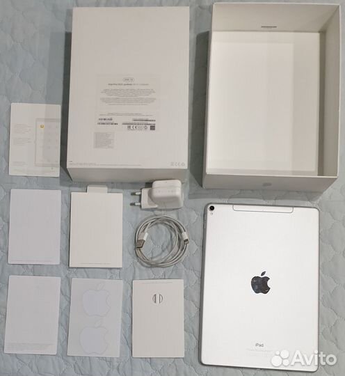 iPad Pro 2017 256Gb+чехол-клавиатура+стилус+флешка