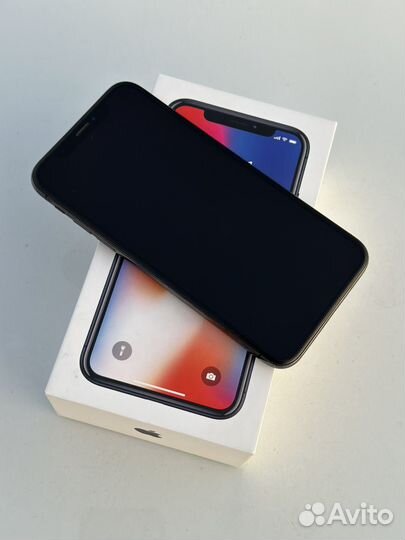 iPhone X, 64 ГБ