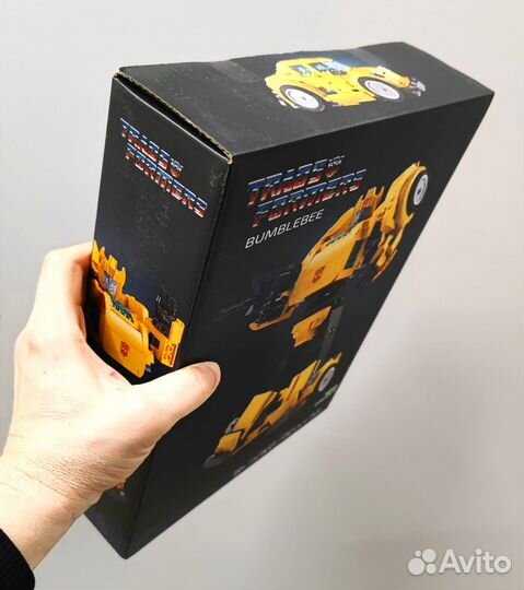 Конструктор Трансформер Робот Бамблби (950 дет.)