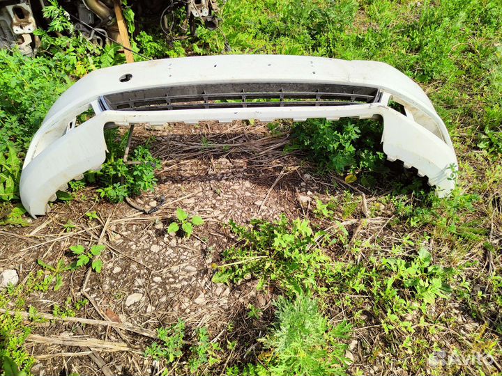 Бампер передний Volkswagen Jetta 6 2011г