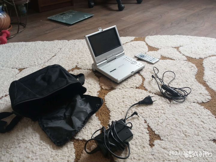 Портативный видеопроигрыватель