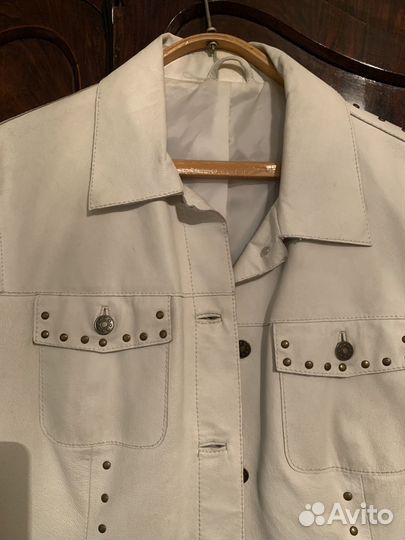 Кожаная куртка женская 48