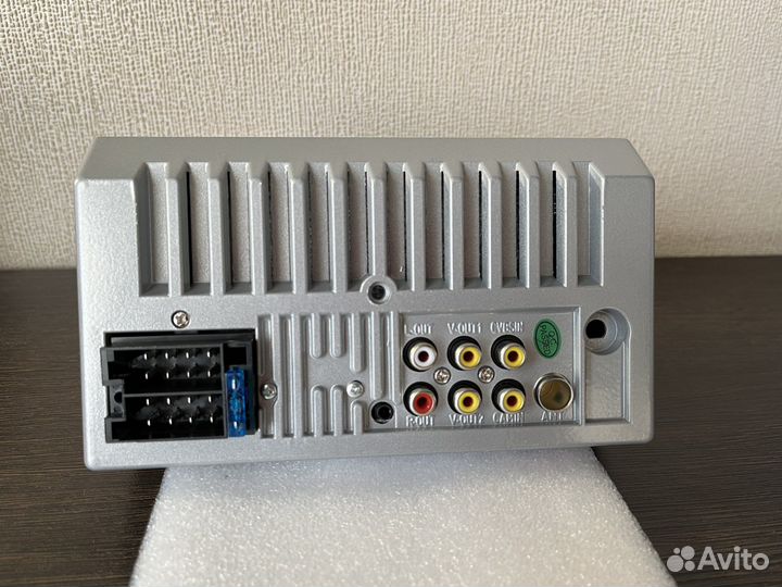 Автомобильная магнитола 2-din