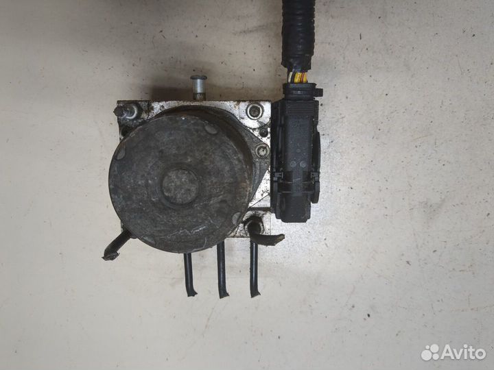 Блок абс, насос Nissan Qashqai, 2009