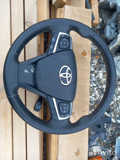 Руль на toyota camry 55