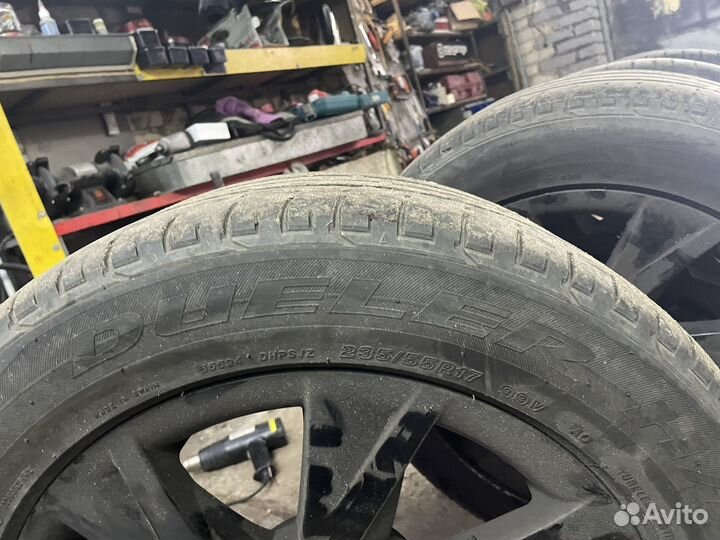 Bridgestone Dueler H/T 235/55 R17
