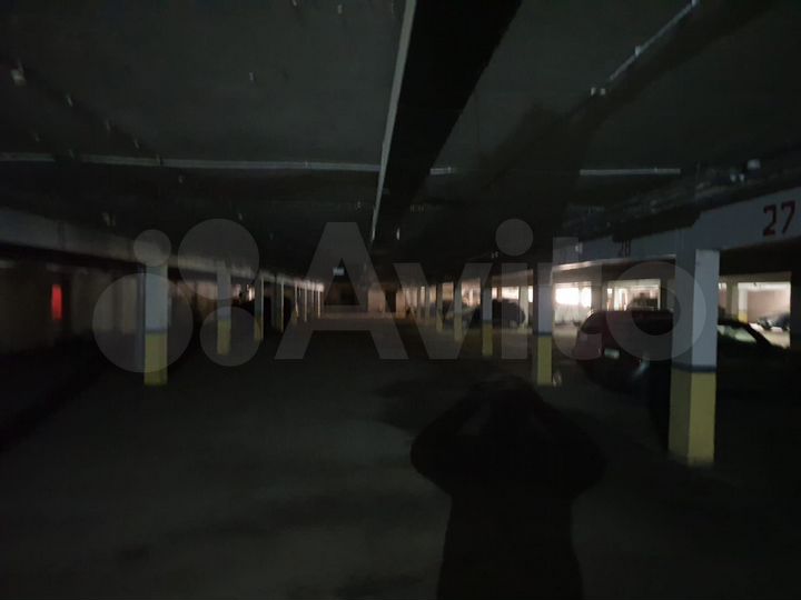 Машиноместо, 20 м²